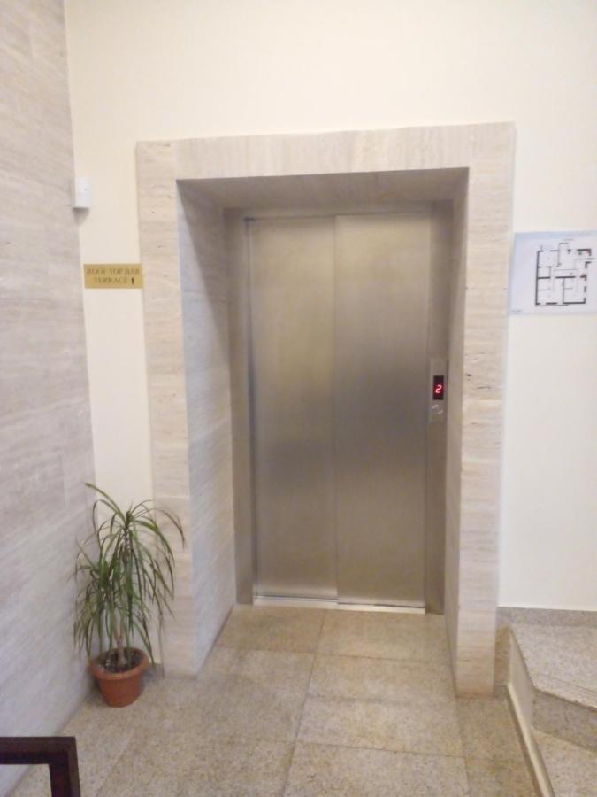 Hotel Genio Tiflis Exterior foto